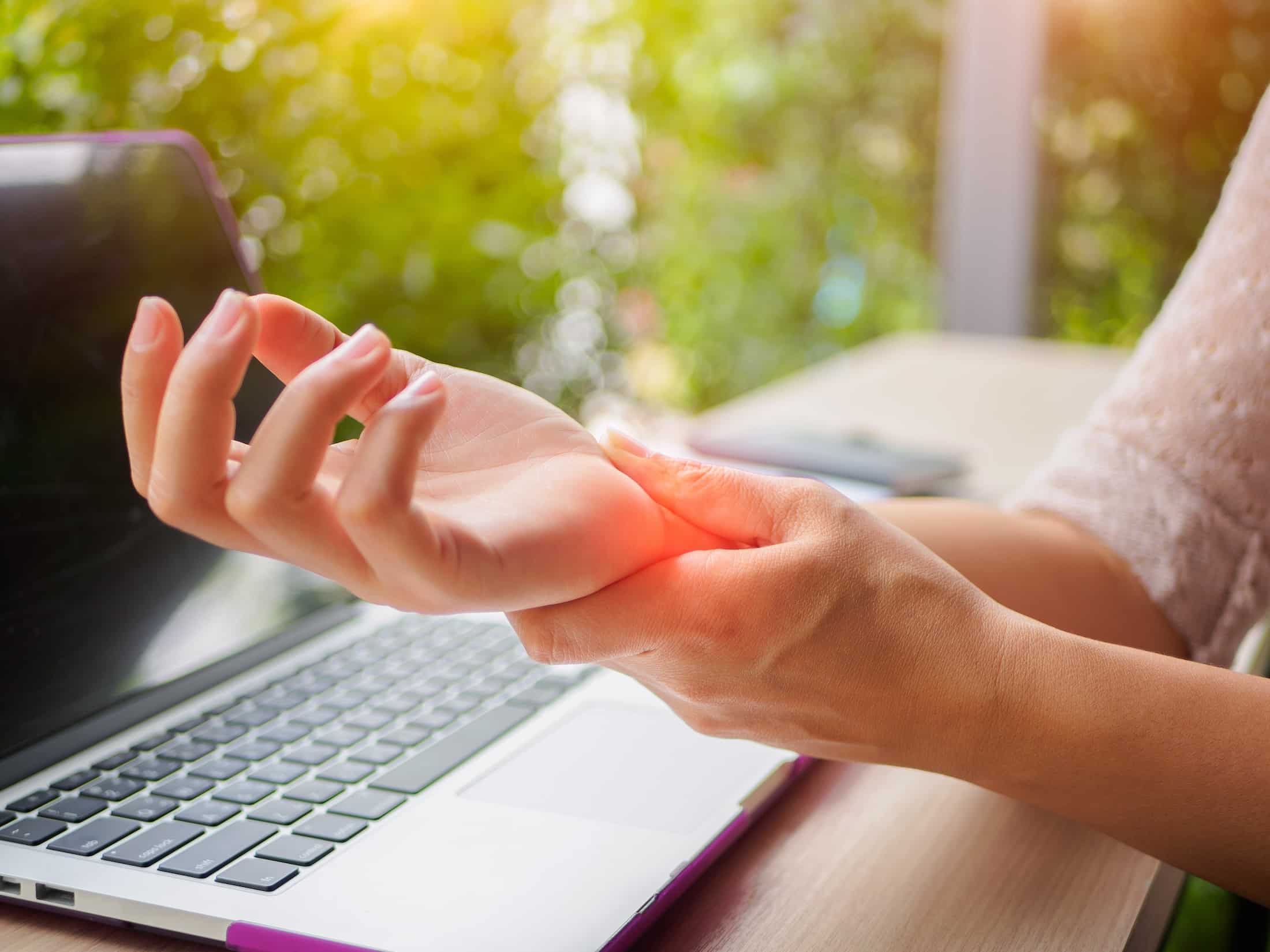 Carpal Tunnel Syndrome: Understanding Symptoms, Causes, and Treatment