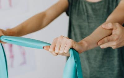 Physical Therapy and Rehabilitation Exercises: Professional techniques for faster healing